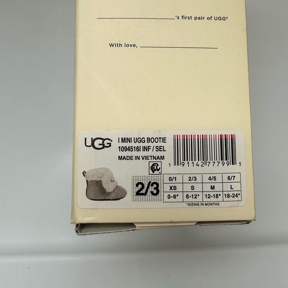 Baby UGG booties Size 2/3 - Picture 9 of 11